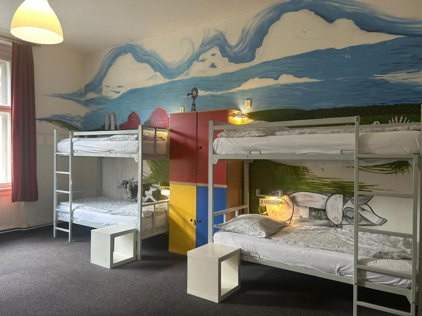 Hostel Downtown Praha Bagian luar foto