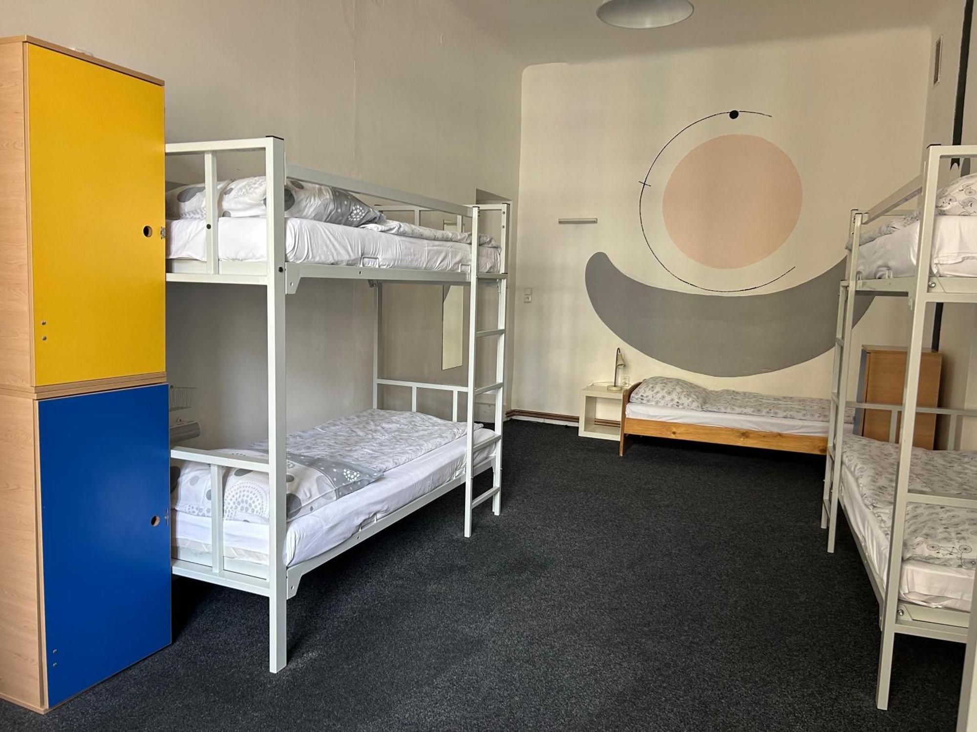 Hostel Downtown Praha Bagian luar foto
