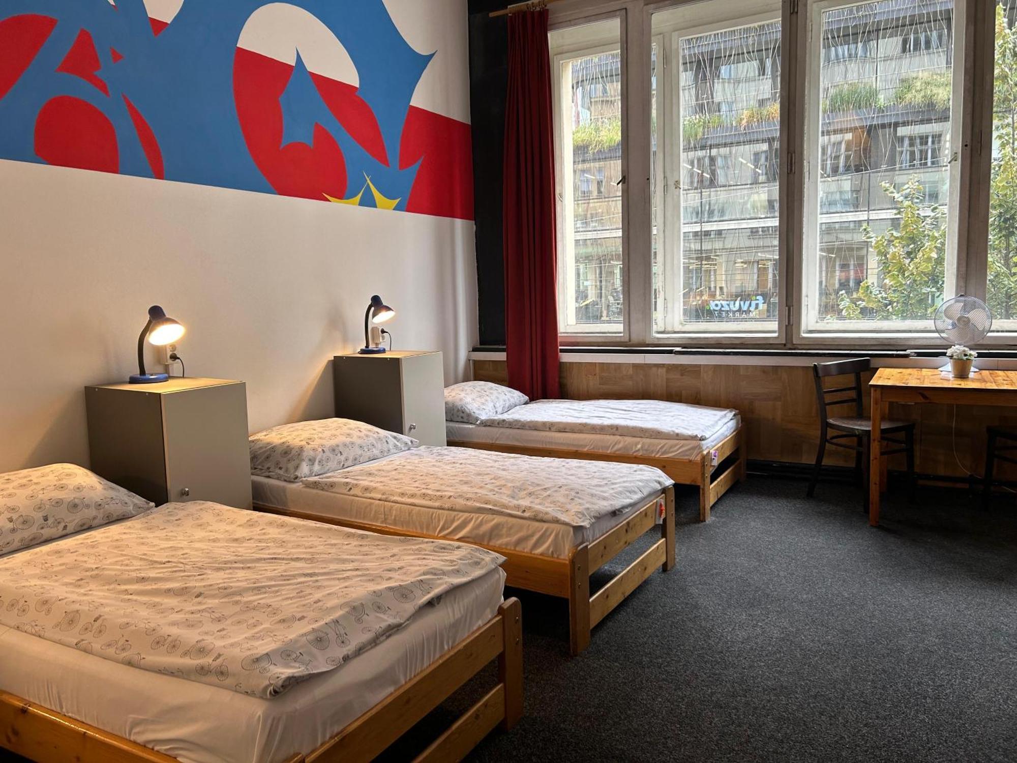 Hostel Downtown Praha Bagian luar foto