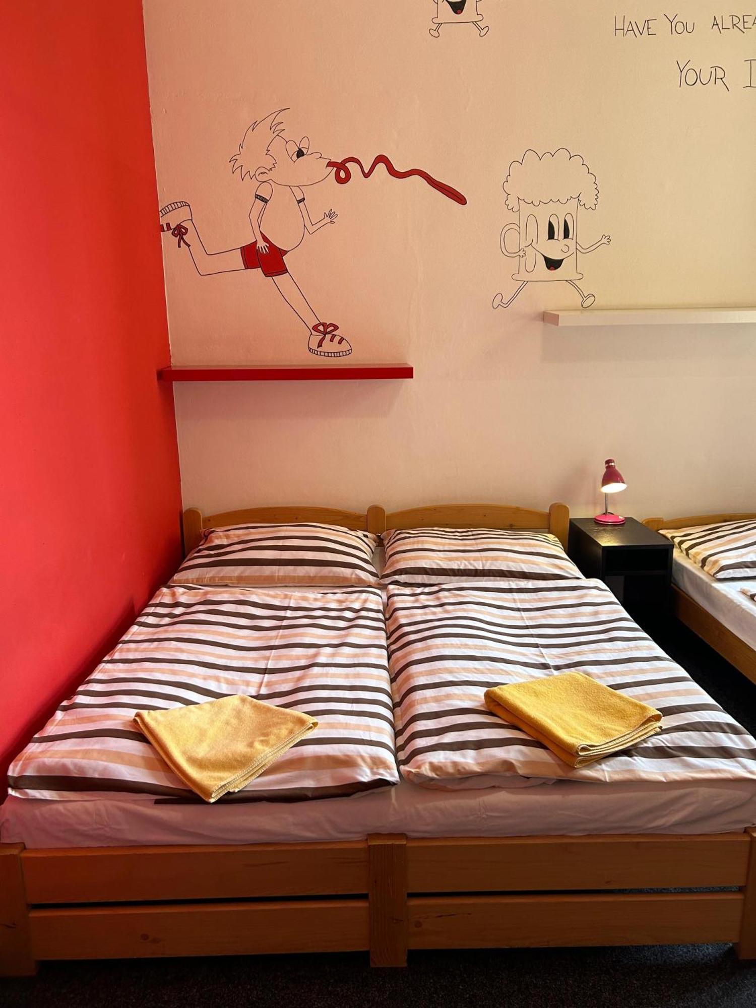 Hostel Downtown Praha Bagian luar foto